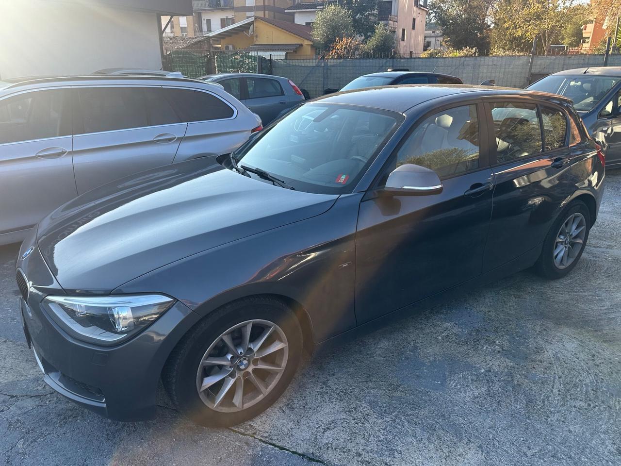 Bmw 116 116d 5p. Urban led sensori di parcheggio pelle