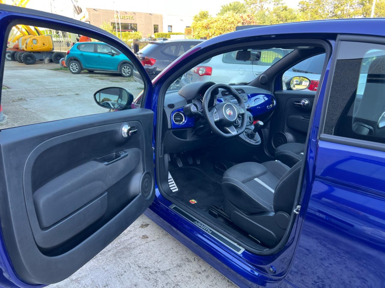 Abarth 595 C 1.4 Turbo T-Jet 140 CV