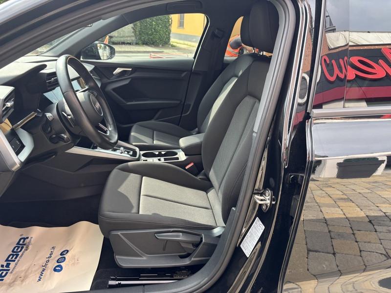 Audi A3 Sportback 35 2.0 tdi Business s-tronic LED-NAVI-18"