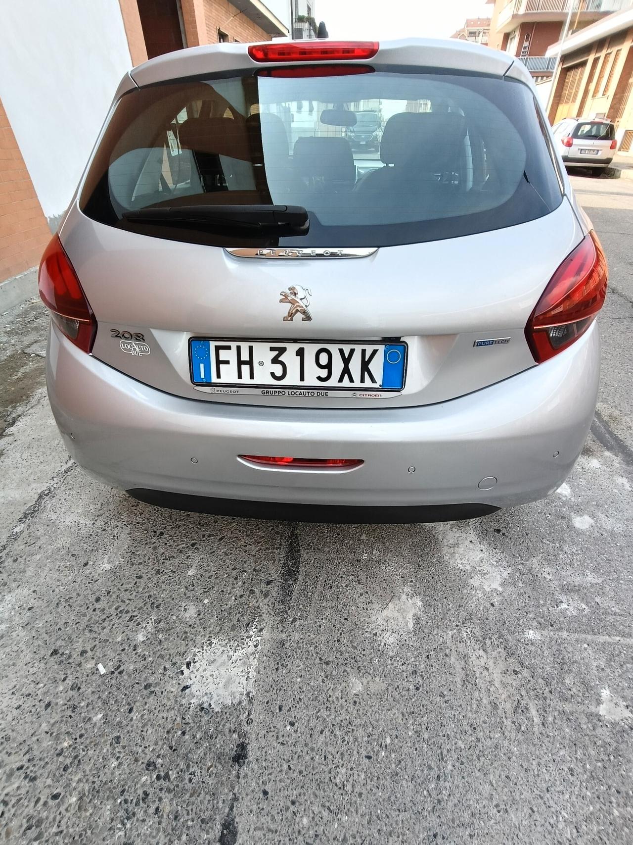 Peugeot 208 PureTech 82 5 porte Allure