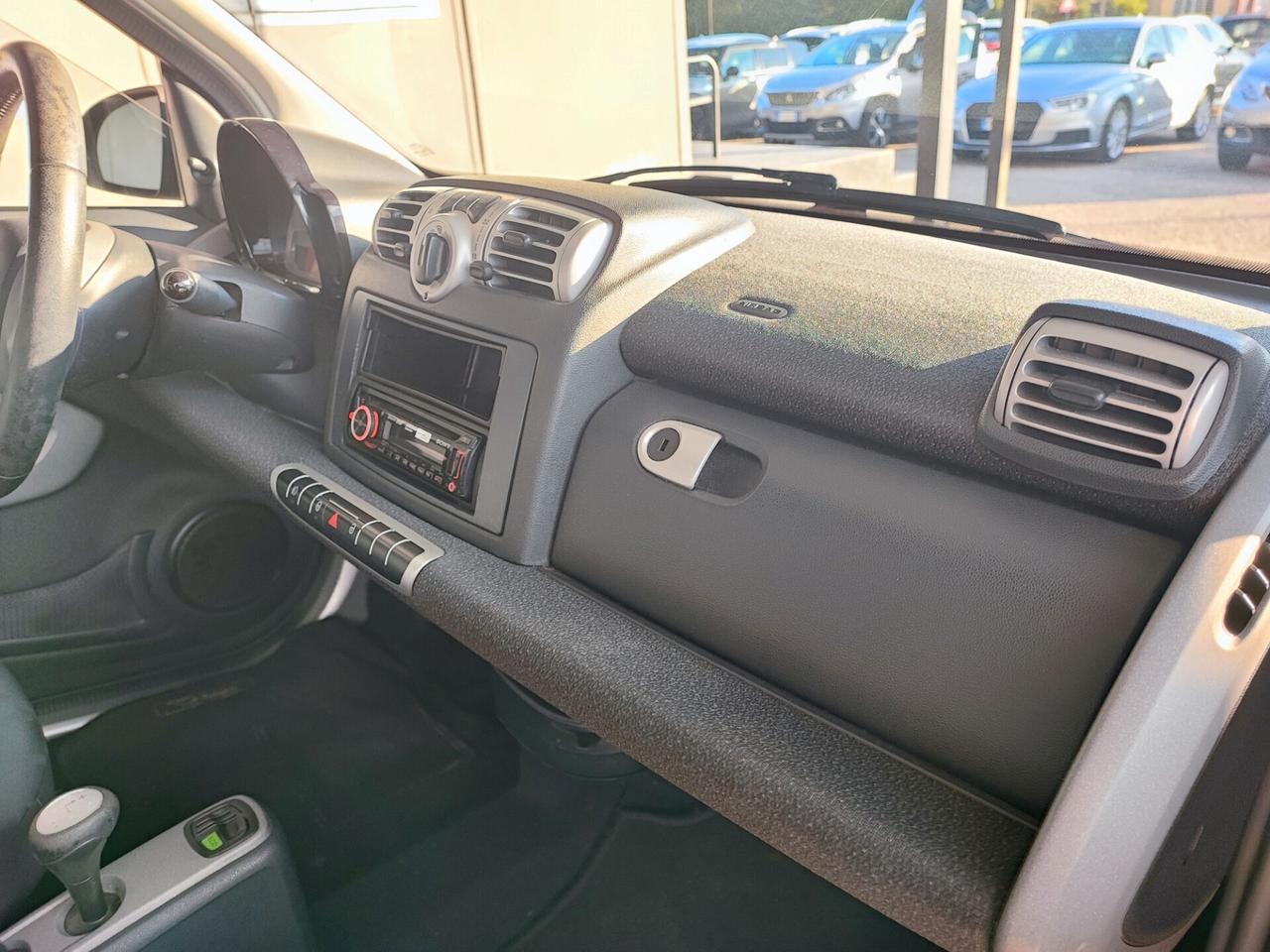 Smart ForTwo 1000 52 kW MHD coupé passion