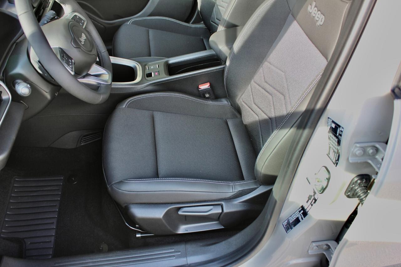 JEEP AVENGER 1.2 Turbo HYBRID SUMMIT CAMERA 180° PADDLE AL VOLANTE
