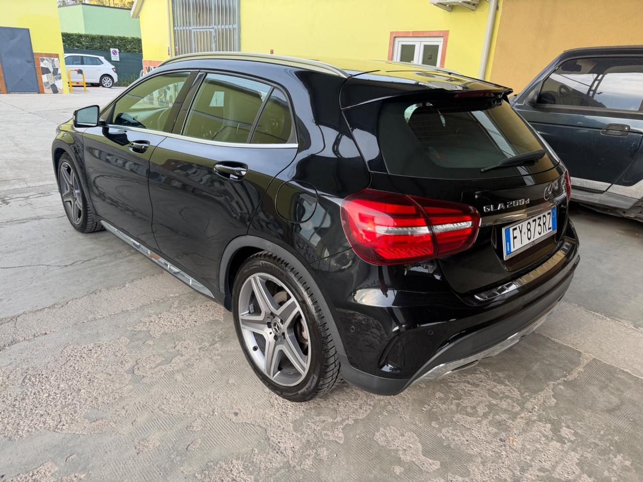 Mercedes GLA 200 d Autom. 4Matic Premium AMG