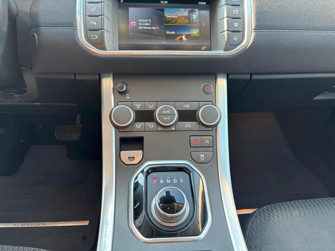 Range Rover Evoque 2.0 Diesel 4x4 Cambio Automatico con gancio traino