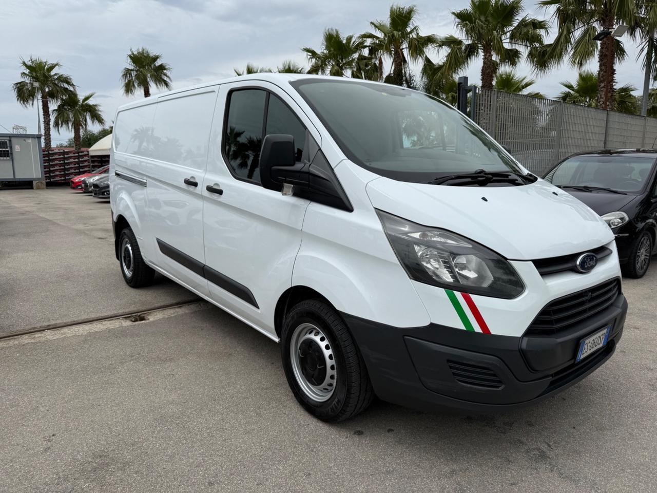 Ford Transit Custom 2.2 Diesel Passo Lungo