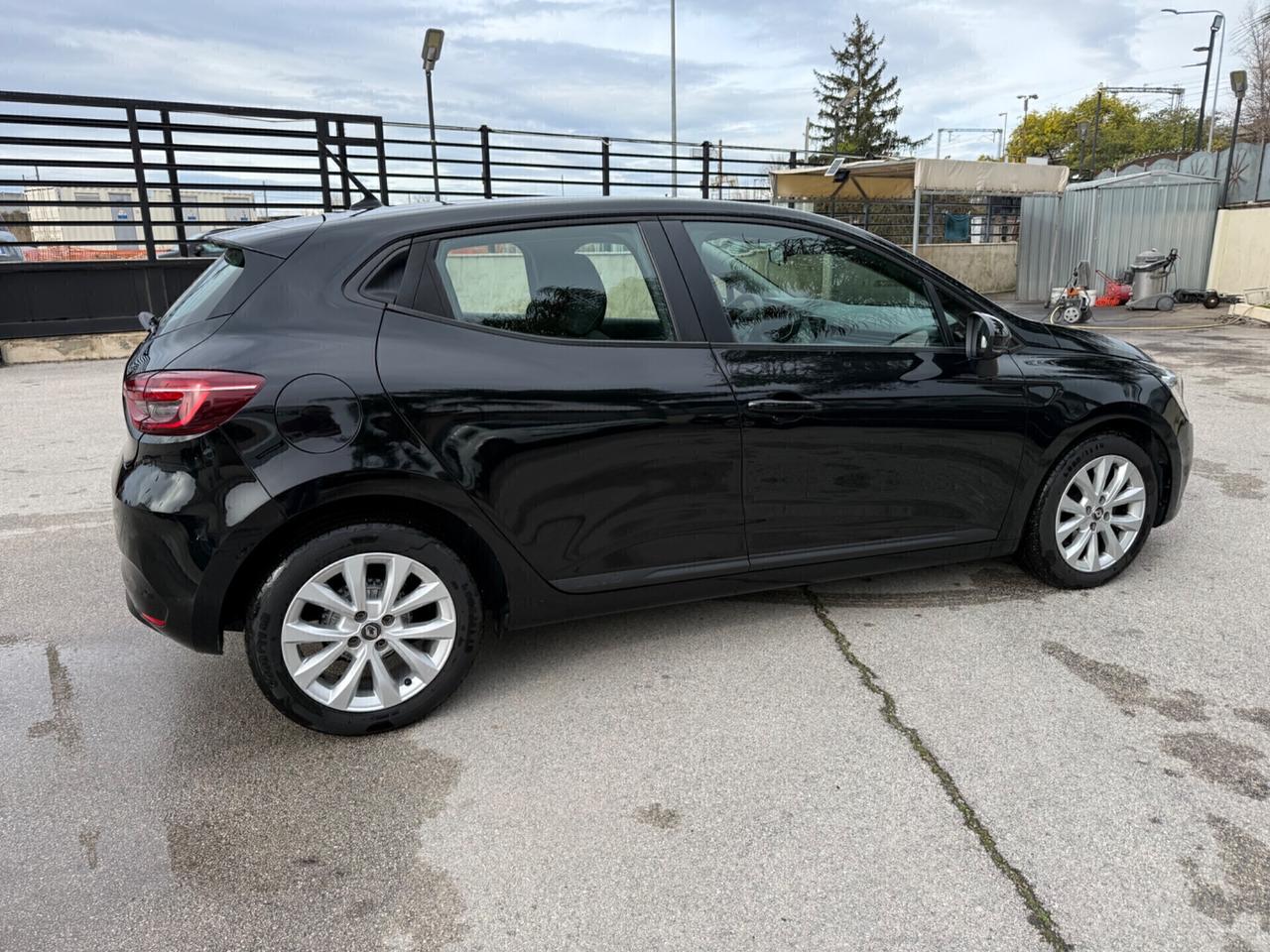 Renault Clio TCe 100 CV 5 porte Business