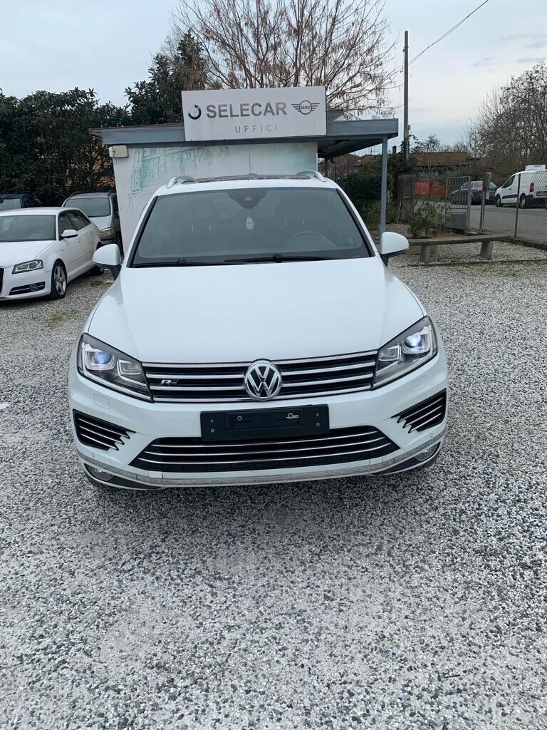 Volkswagen Touareg 3.0 TDI 262 CV tiptronic BlueMotion Sport R