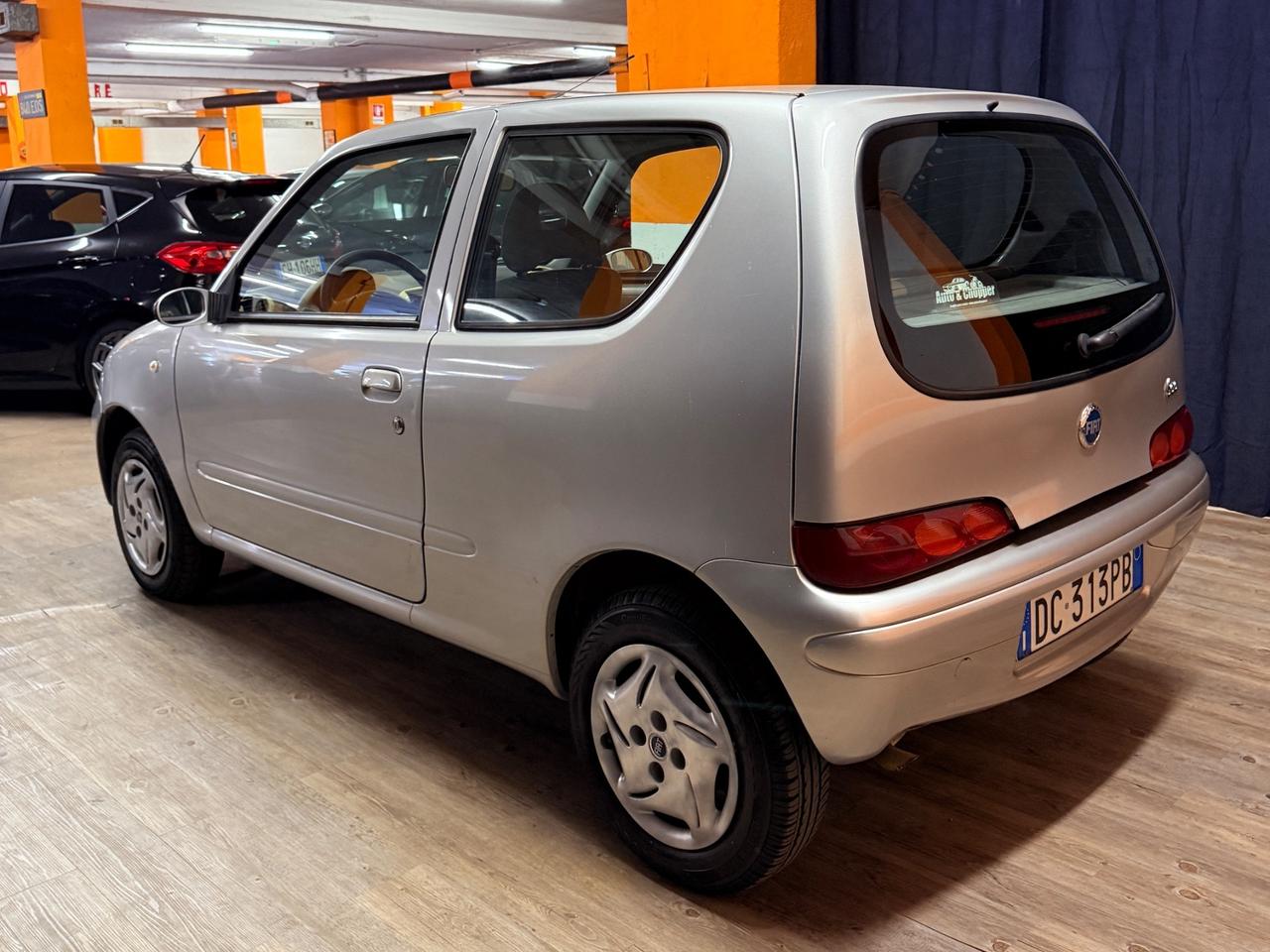 STUPENDA FIAT 600 CON SOLI 65.702 KM