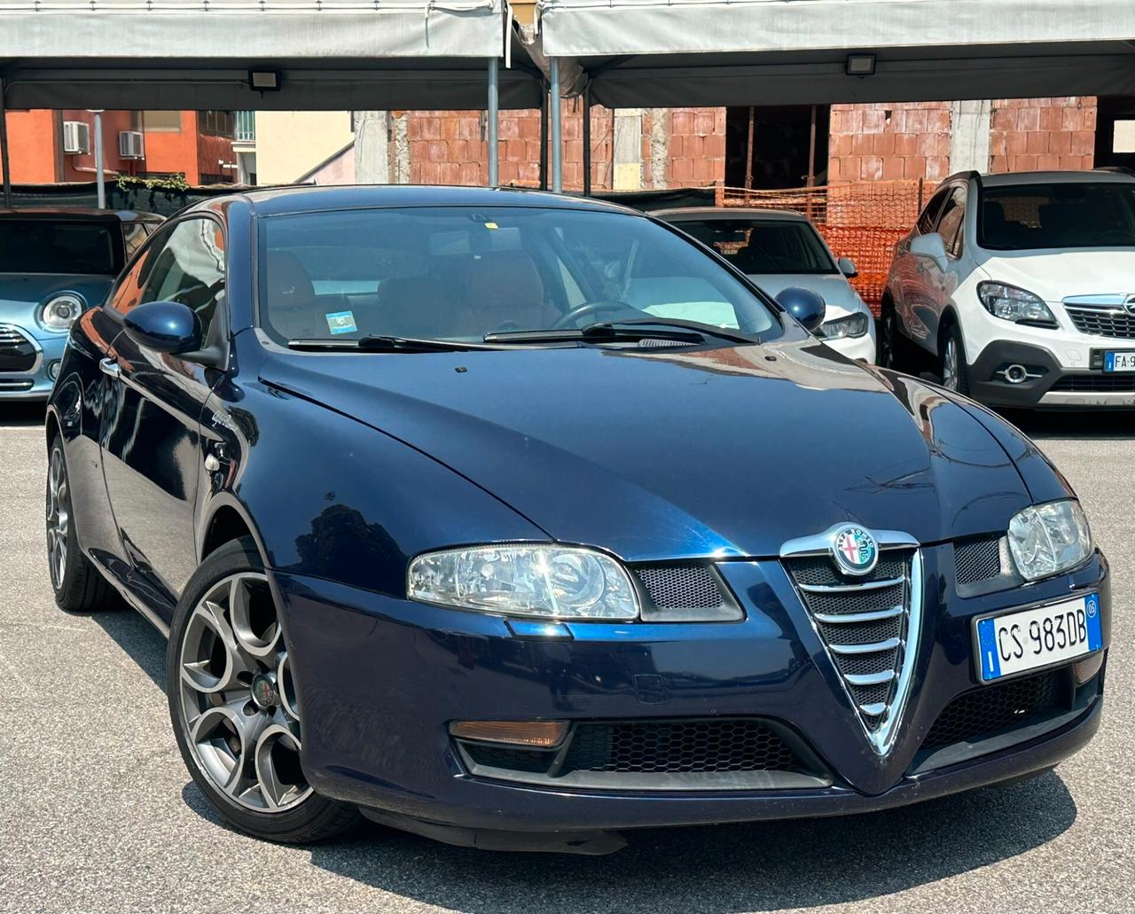 Alfa Romeo GT 2.0 JTS 16V Luxury