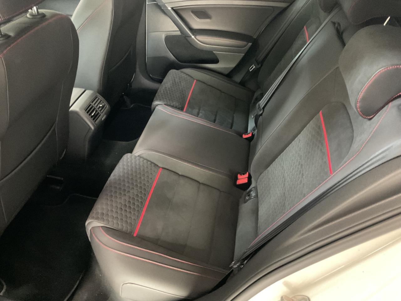 Volkswagen Golf GTI Performance 2.0 245 CV TSI 3p. BMT