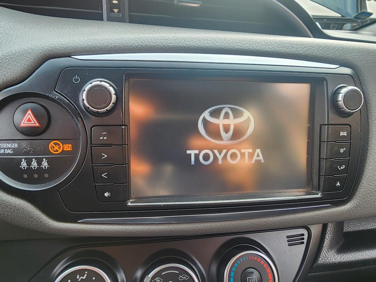 Toyota Yaris 1.4 D-4D 5 porte Lounge - 2017