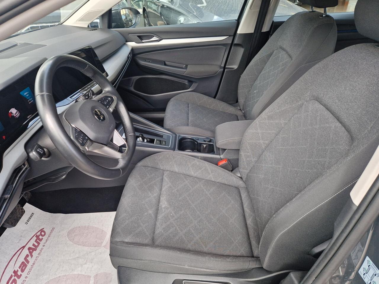 Volkswagen Golf 1.0 eTSI EVO DSG Life