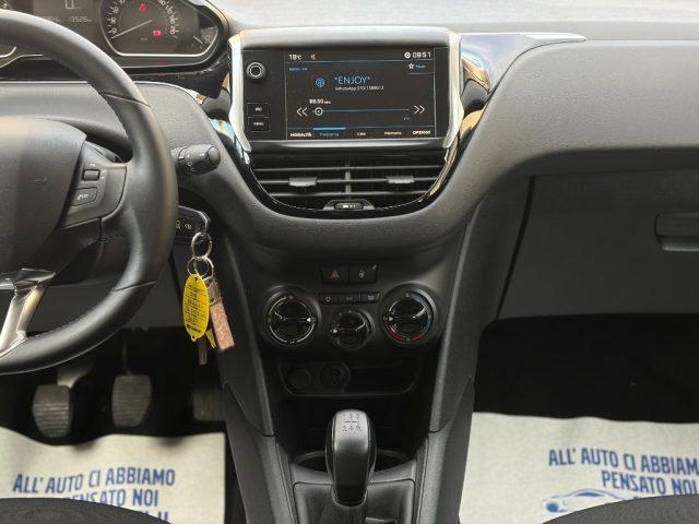 PEUGEOT 208 1.2 82 Business