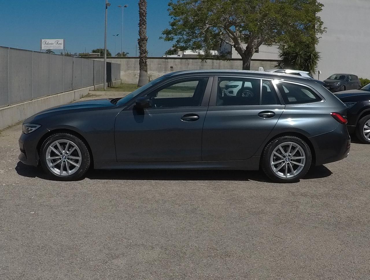 Bmw 318d 48V Touring Business Advantage