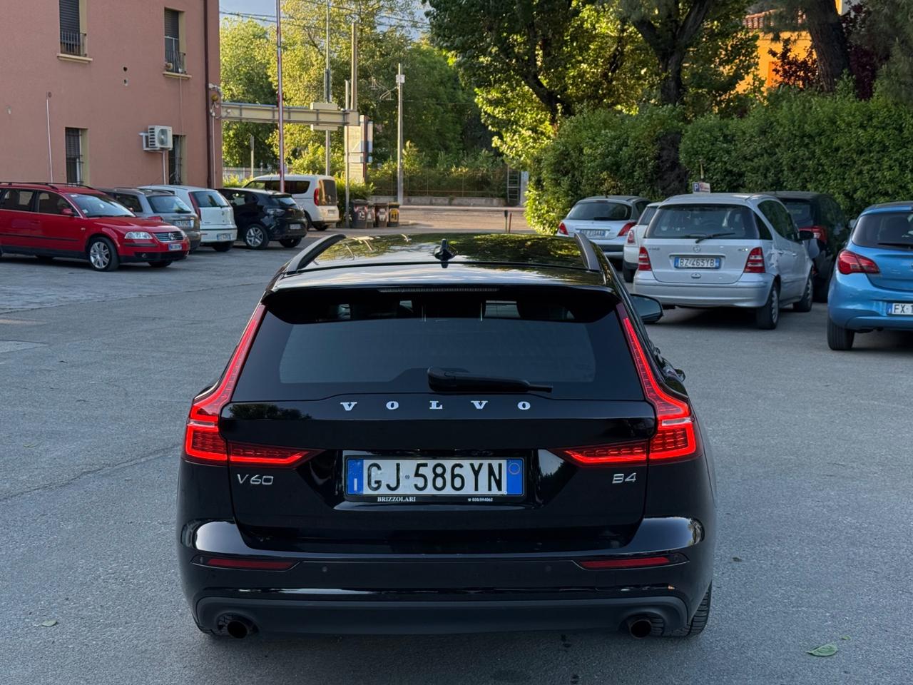 Volvo V60 B4 (d) Geartronic R-Design