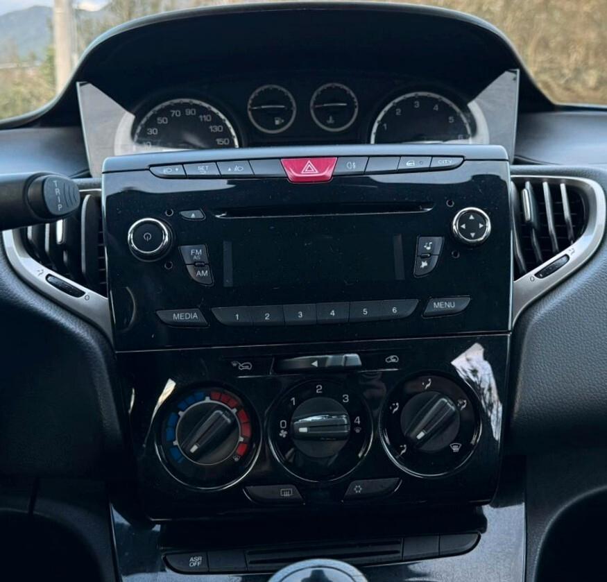 Lancia Ypsilon 1.2 *UNICOPROPRIETARIO *69 CV 5 porte Elle