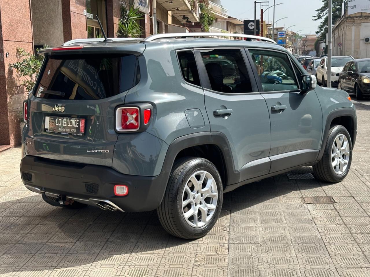 JEEP RENEGADE tua a 142€ al mese senza anticipo