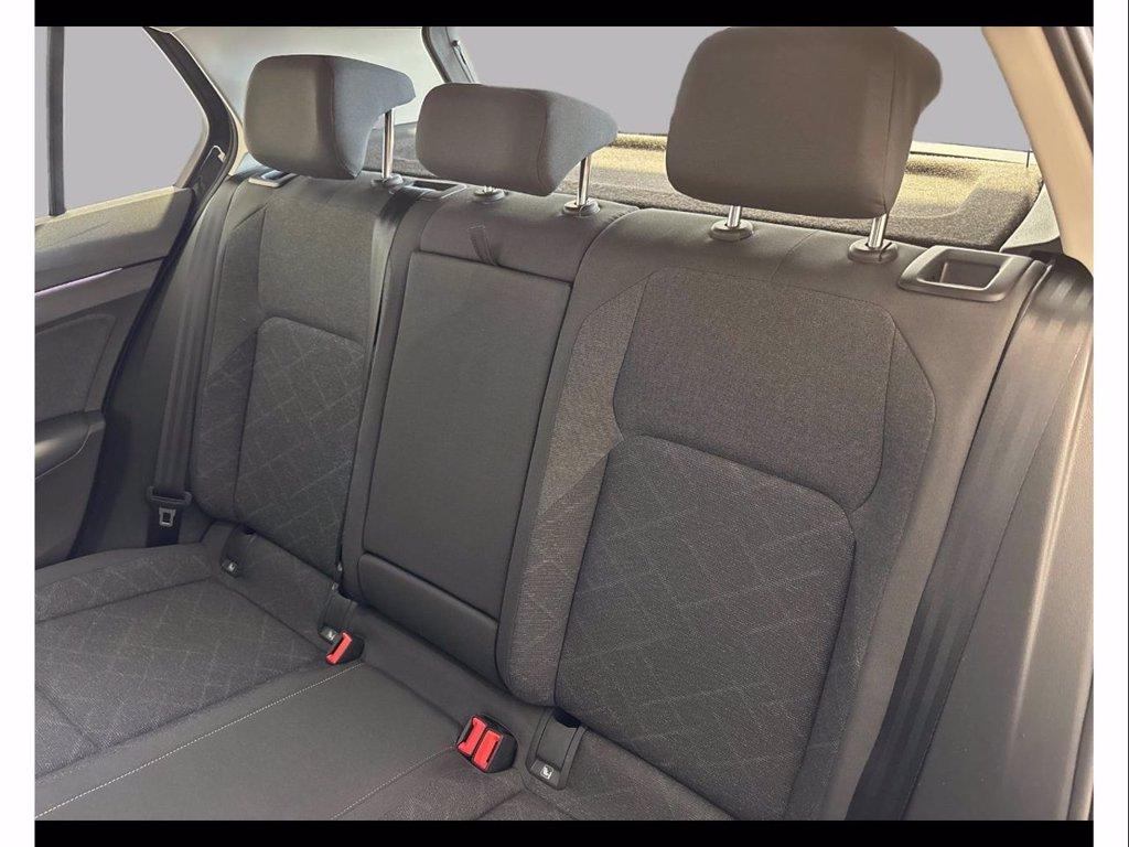 VOLKSWAGEN Golf 1.5 tsi evo life 130cv del 2023