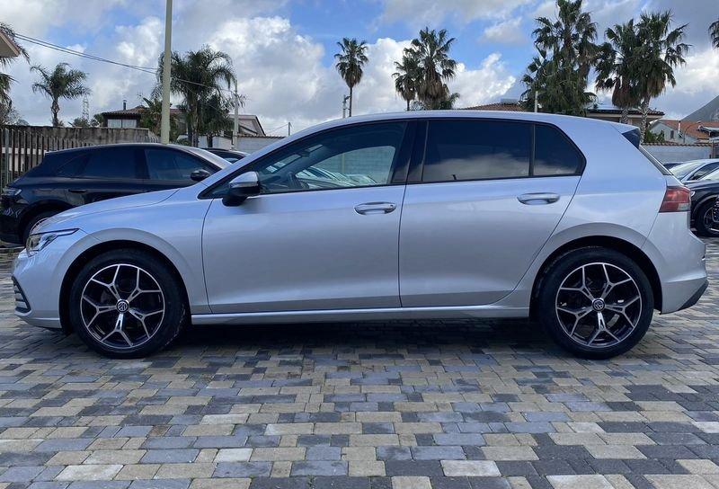 Volkswagen Golf 8 Life 2.0 TDI 116CV