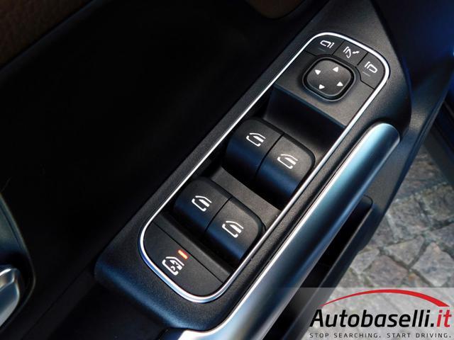 MERCEDES-BENZ GLA 200 D AUTOMATIC PREMIUM TECH-PACK AUTOMATICA 8G-DTC