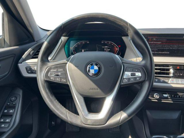 BMW 116 d 5p. Business Advantage