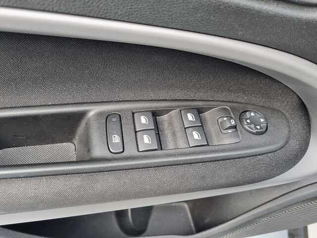 Jeep Avenger 1.2 Turbo 100 CV Longitude