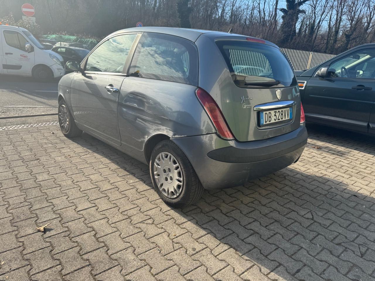 Lancia Ypsilon 1.3 MJT 75 CV Argento