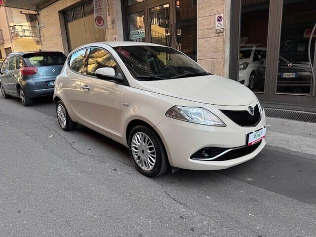 Lancia Ypsilon 1.3 MJT 16V 95 CV 5 porte - Euro 6