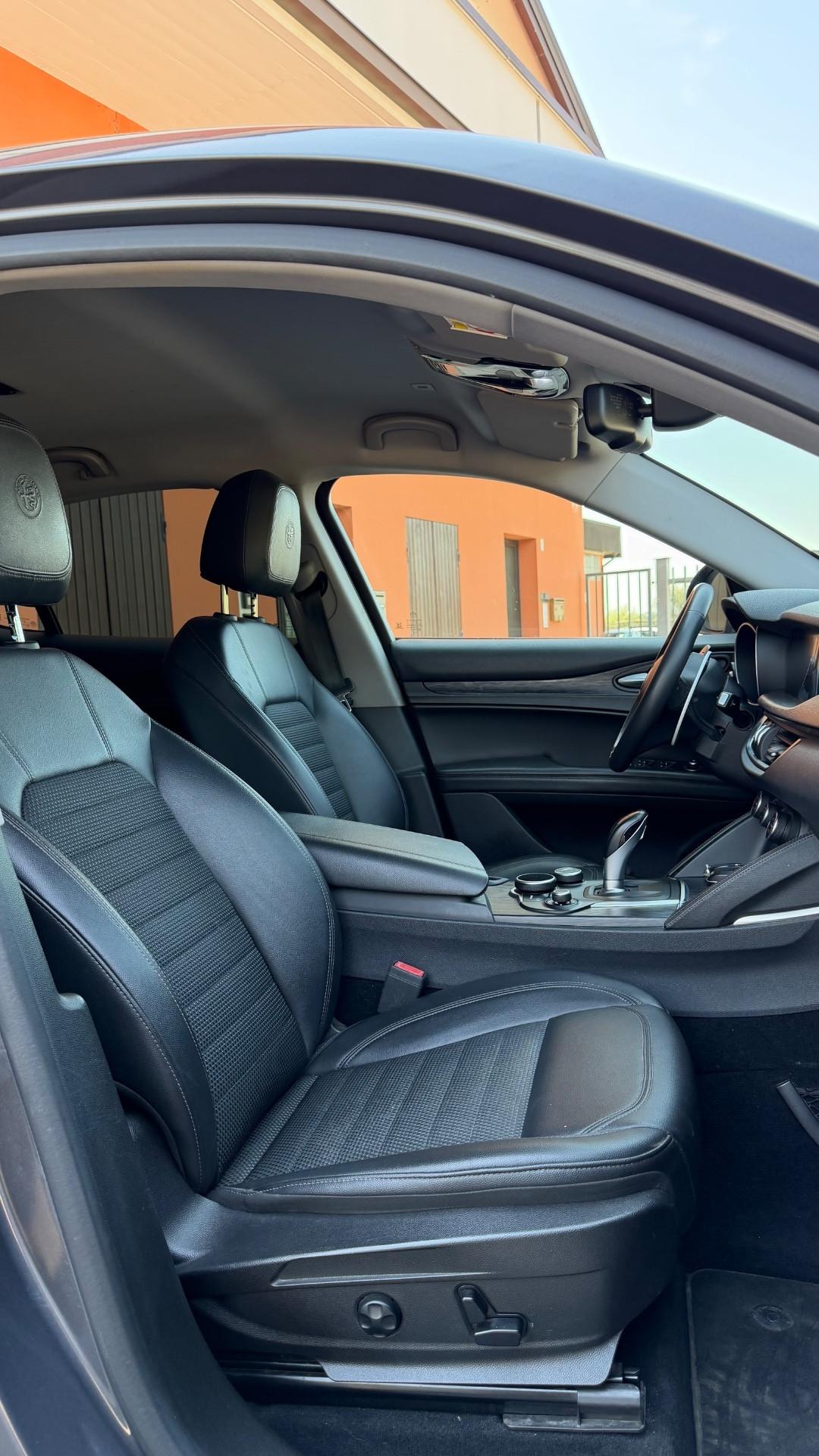 Alfa Romeo Stelvio 2.2 Turbodiesel 190 CV AT8 Q4 Executive