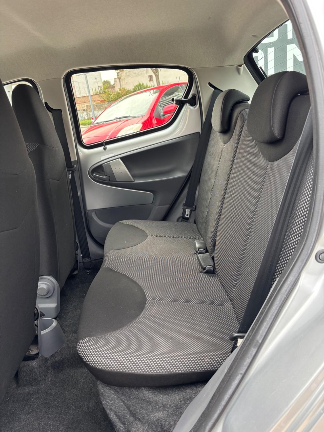 Toyota Aygo 1.0 12V VVT-i 5 porte