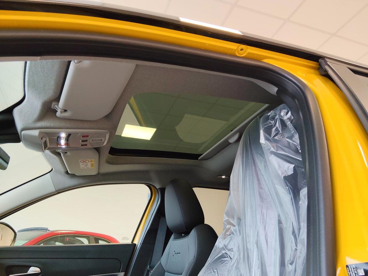 Jeep Avenger 1.2 Turbo 100 CV Summit tetto apribile