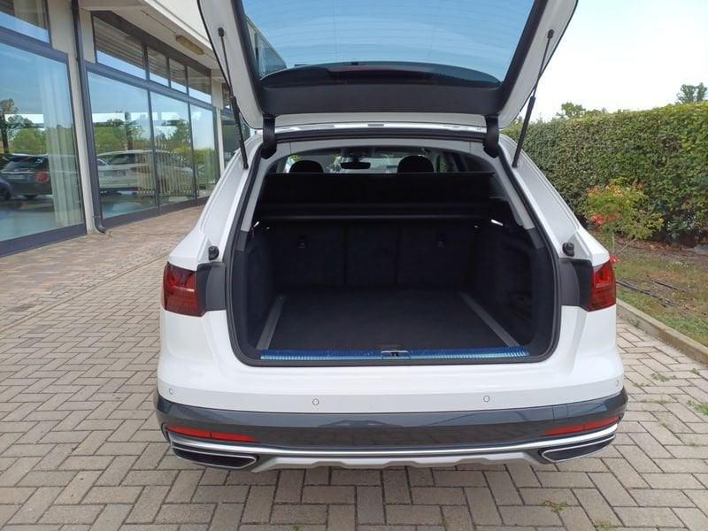 Audi A4 allroad quattro A4 Allroad 40 2.0 tdi mhev Identity Contrast quattro 204cv s-tronic