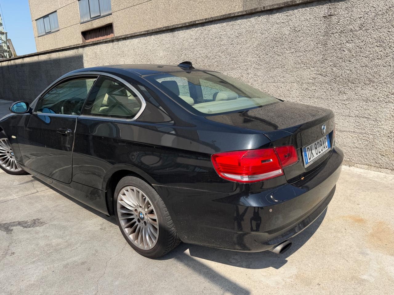 BMW 320d 177CV Coupé Futura MANUALE