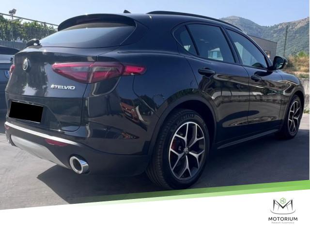 Alfa Romeo Stelvio 2.2 Turbodiesel 160 CV AT8 RWD Business