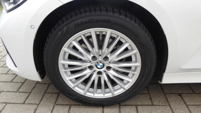 BMW 318 d Touring Luxury Automatico