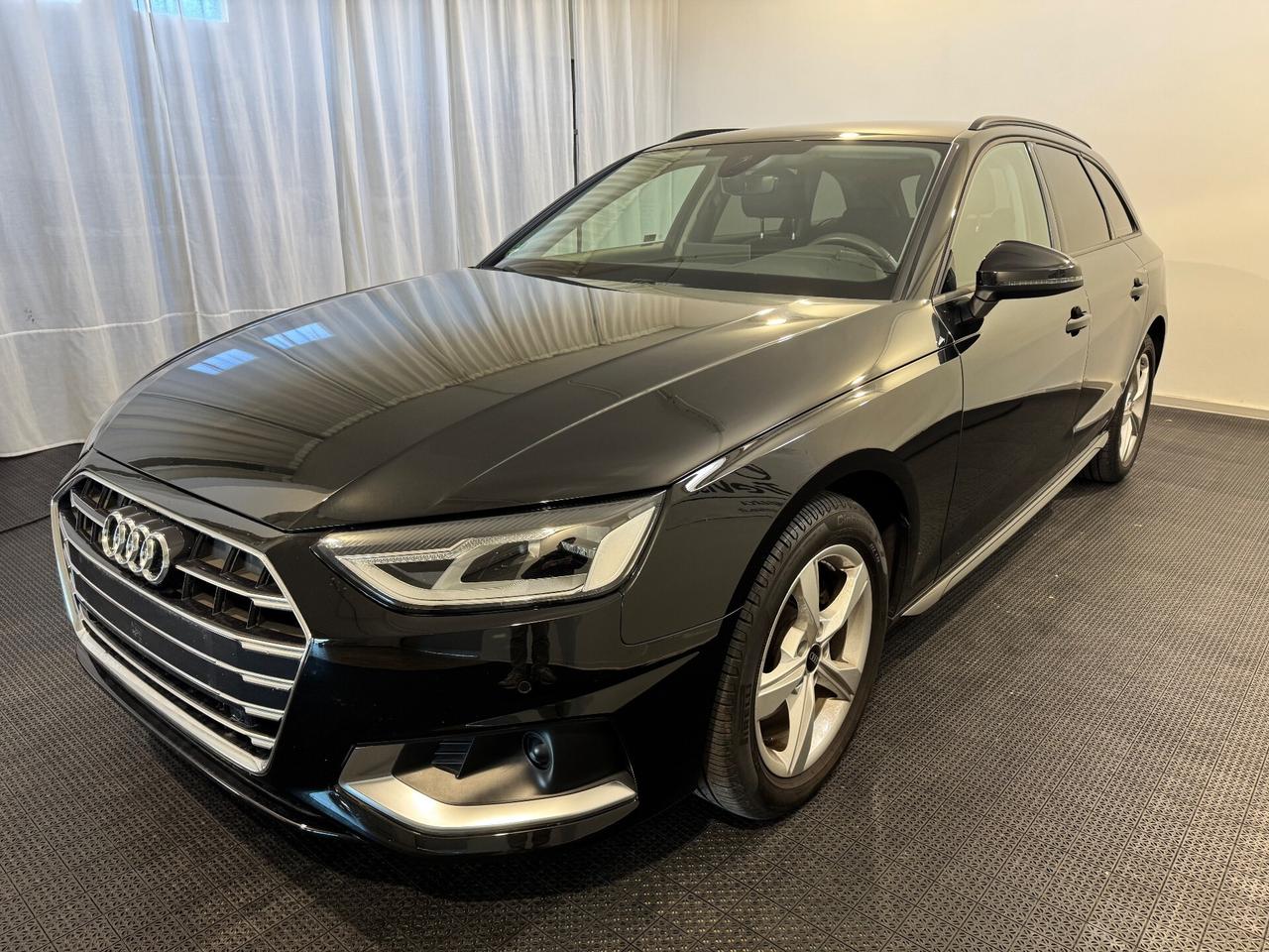 Audi A4 35 TDI/163 CV S tronic Business Advanced