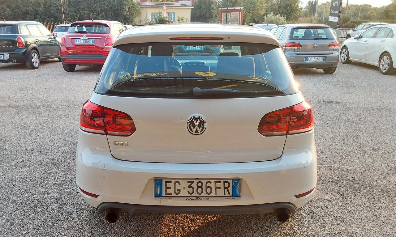 Volkswagen Golf 2.0 TSI DSG GTI