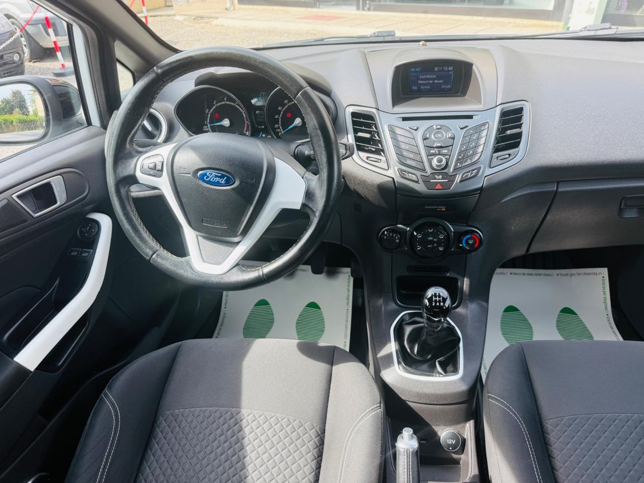 Ford Fiesta 1.2 B/GPL 82CV Black & White Edition