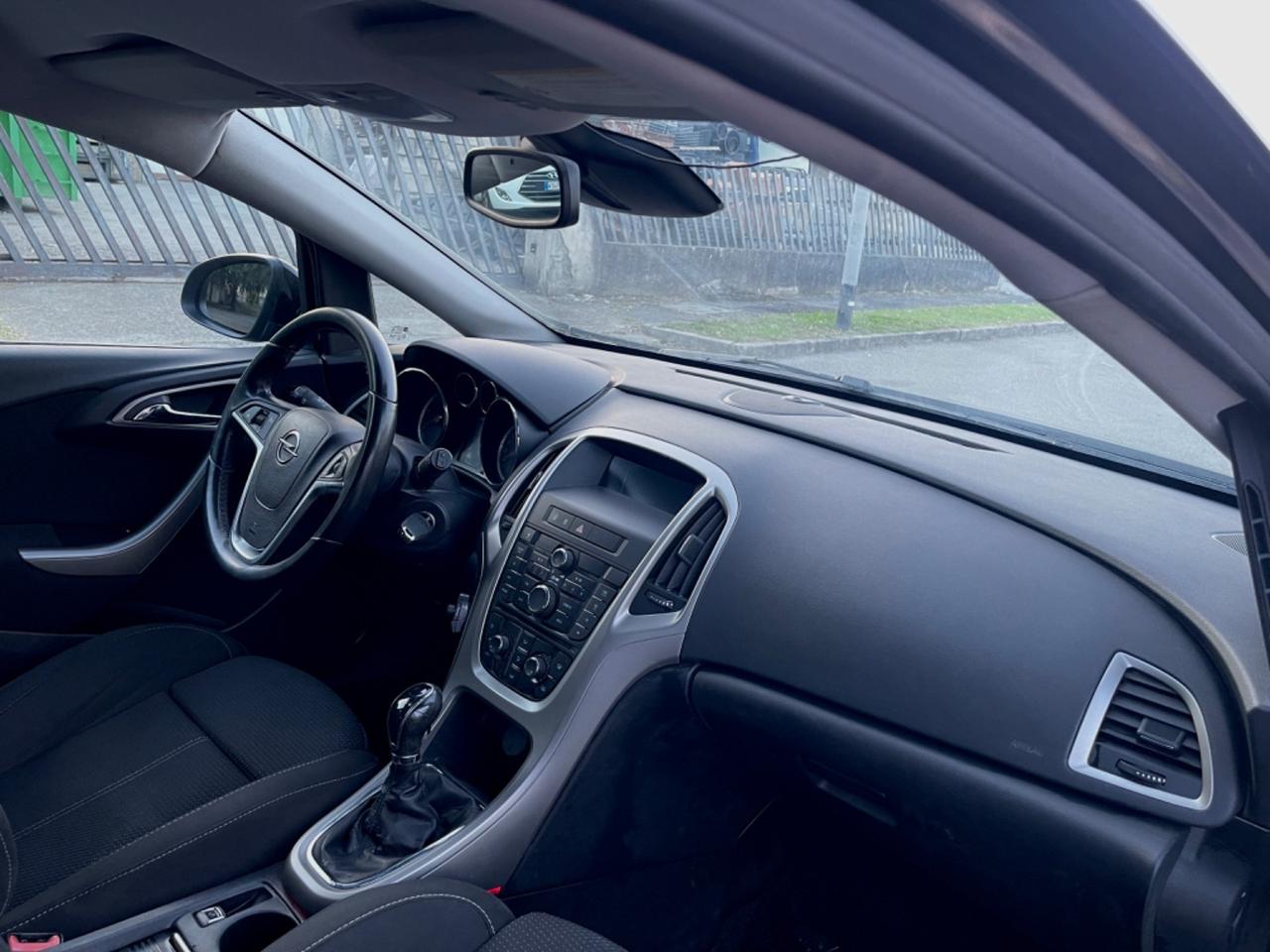 Opel Astra 1.7 CDTI 110CV Sports Tourer Cosmo