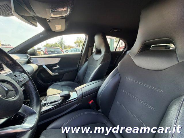 MERCEDES-BENZ A 180 d Automatic Premium Night Edition LUCI AMBIENTE