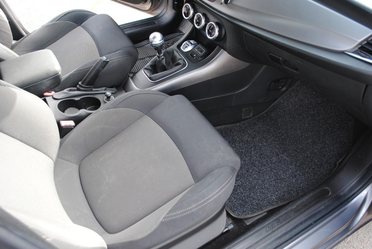 ALFA ROMEO GIULIETTA 1.6 JTDm-2 120 CV OK NEOPATENTATI