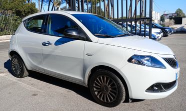 Lancia Ypsilon 1.0 FireFly 5 porte S&S Hybrid Ecochic UnYca