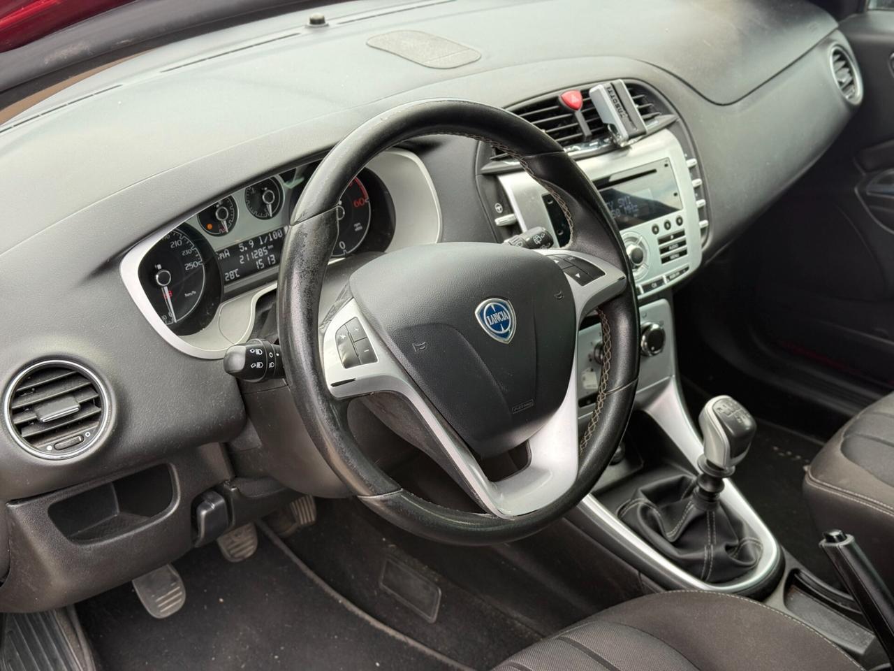 Lancia Delta 1.6 MJT DPF 105 CV Gold