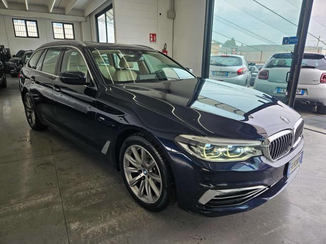 BMW 520 Touring xdrive Luxury 190cv auto