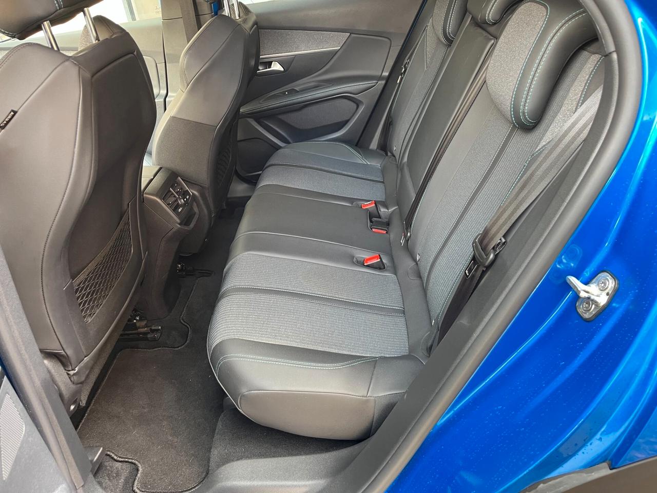 Peugeot 3008 BlueHDi 130 S&S EAT8 Allure Pack