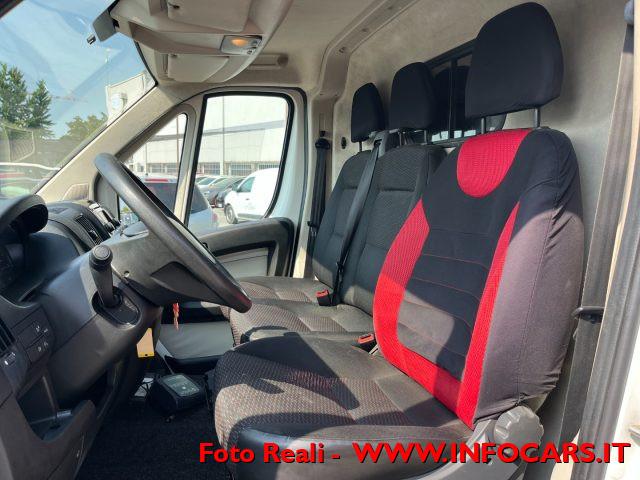 PEUGEOT Boxer 330 2.0 BlueHDi 130CV PC-TN Furgone