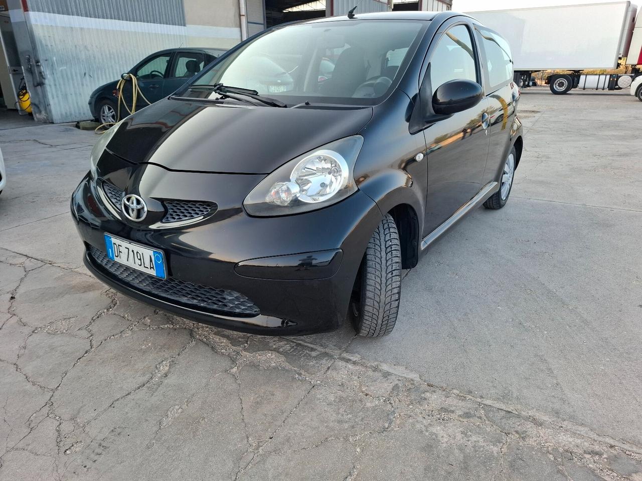 Toyota Aygo 1.0 BENZINA - 2007 5 PORTE