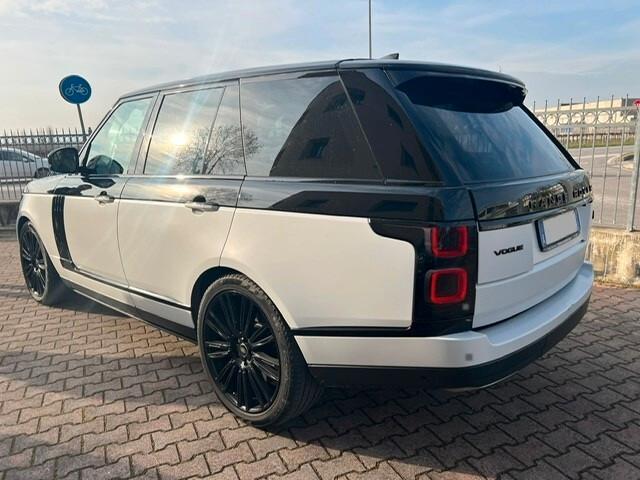 Land Rover Range 4.4 SDV8 Vogue