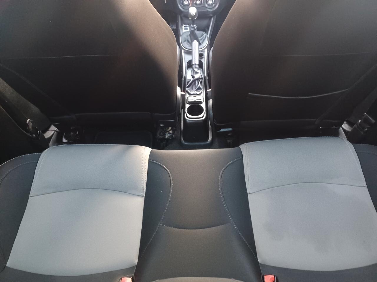 Alfa Romeo MiTo 1.3 JTDm DISTINCTIVE 2014