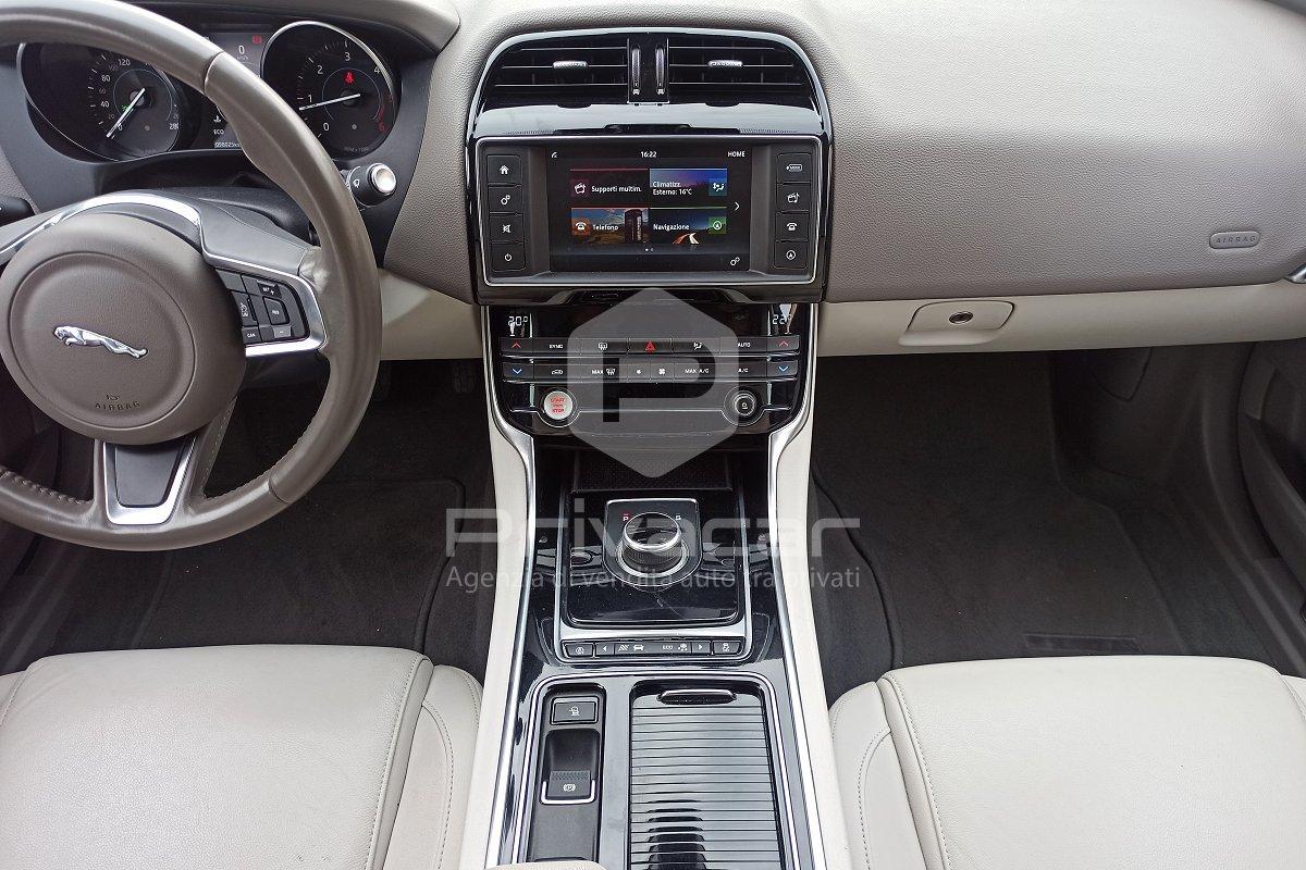 JAGUAR XE 2.0 D 180 CV aut. Prestige